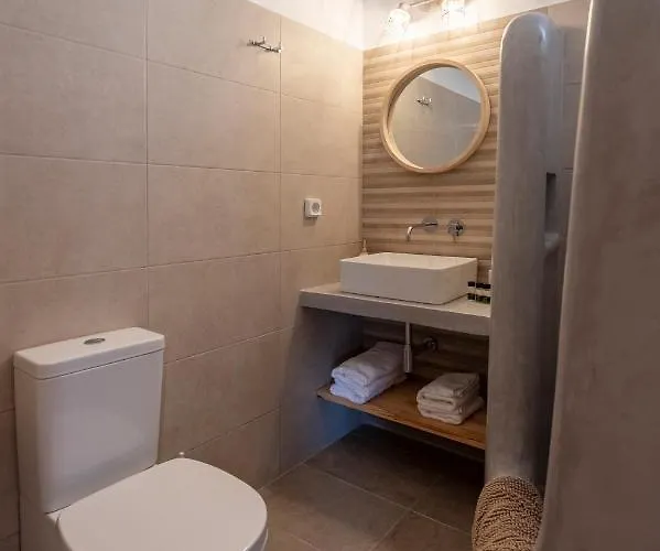 Panteronisia View Feriehus *