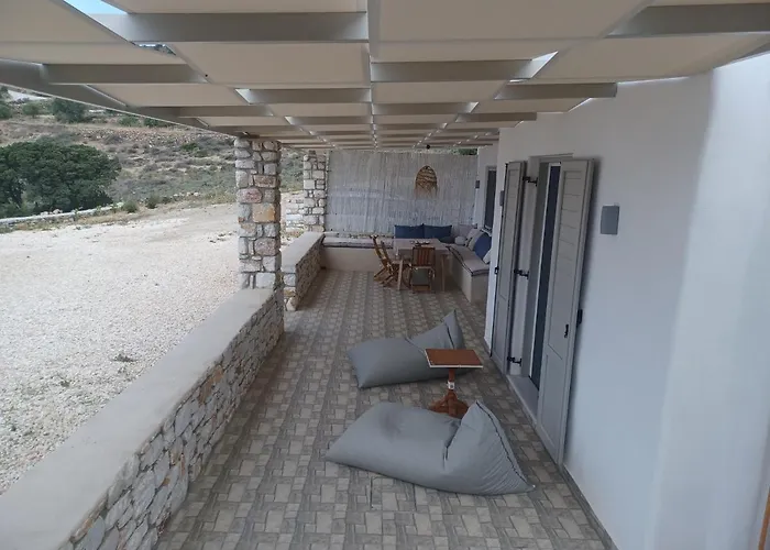 Panteronisia View Feriehus Angairiá