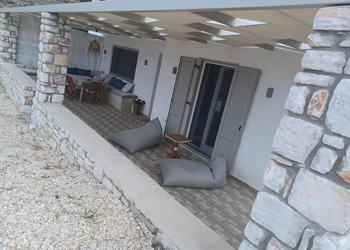 Panteronisia View * Αγκαιριά